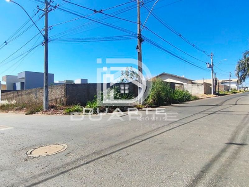Lote em bairro Cerejeiras